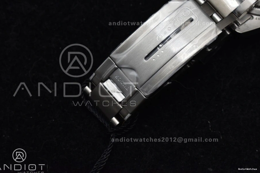 1:1 525 Best Edition SportInspired ZF V A2824 Pelagos Titanium Bracelet On Black 0321